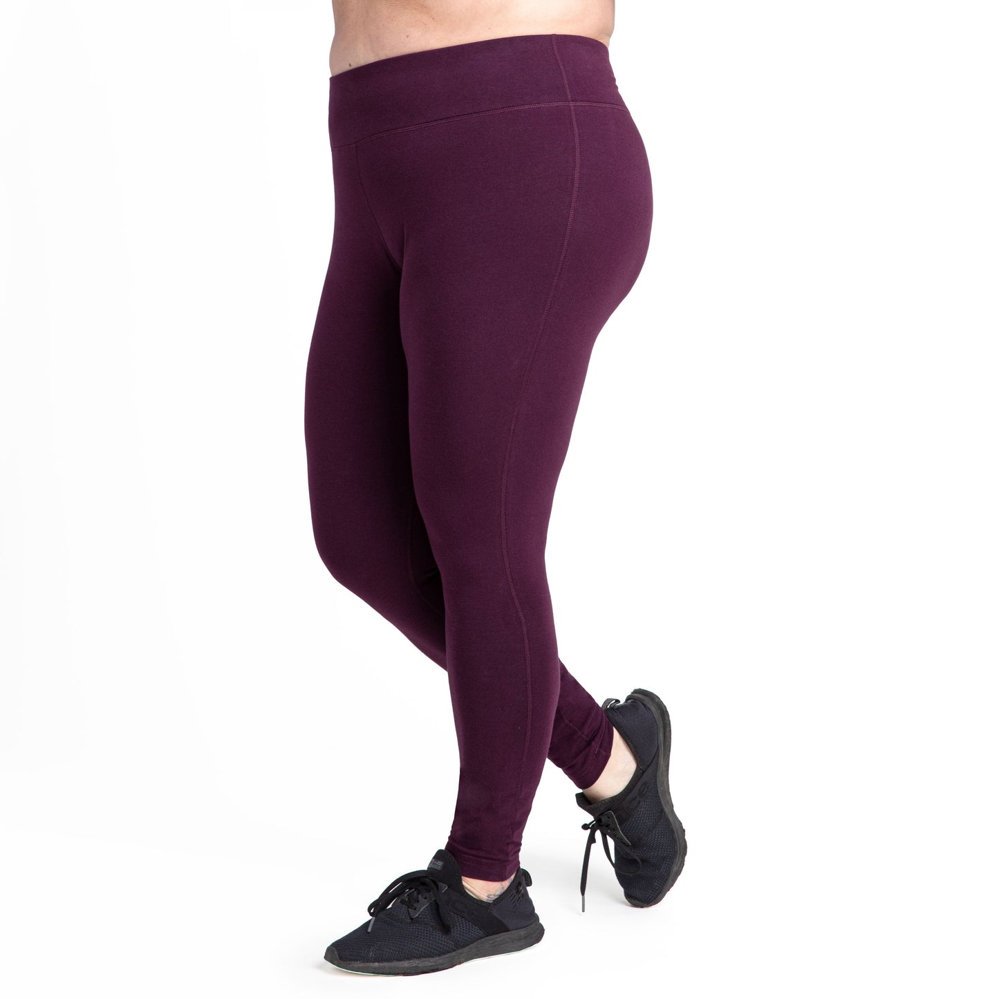 Black Dahlia leggings with contoured seams and fitted full-length legs