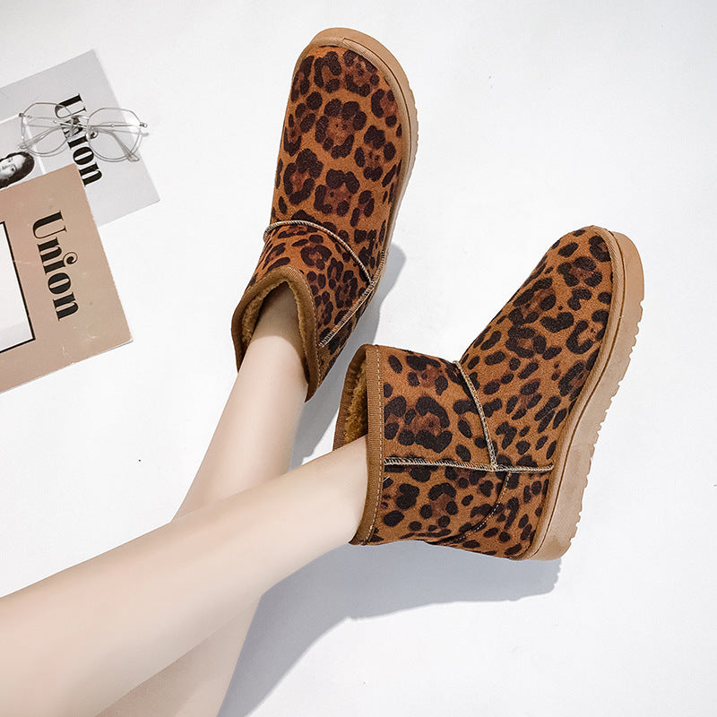 Leopard print winter snow boots with faux-fur lining and low ankle cuff