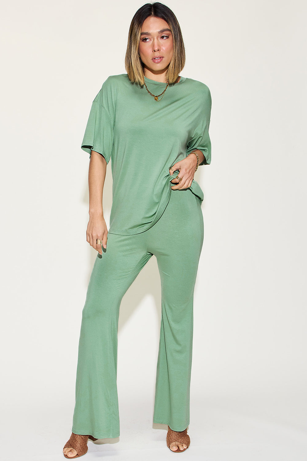 Sage drop-shoulder t-shirt and flare pants set with short sleeves and wide-leg pants