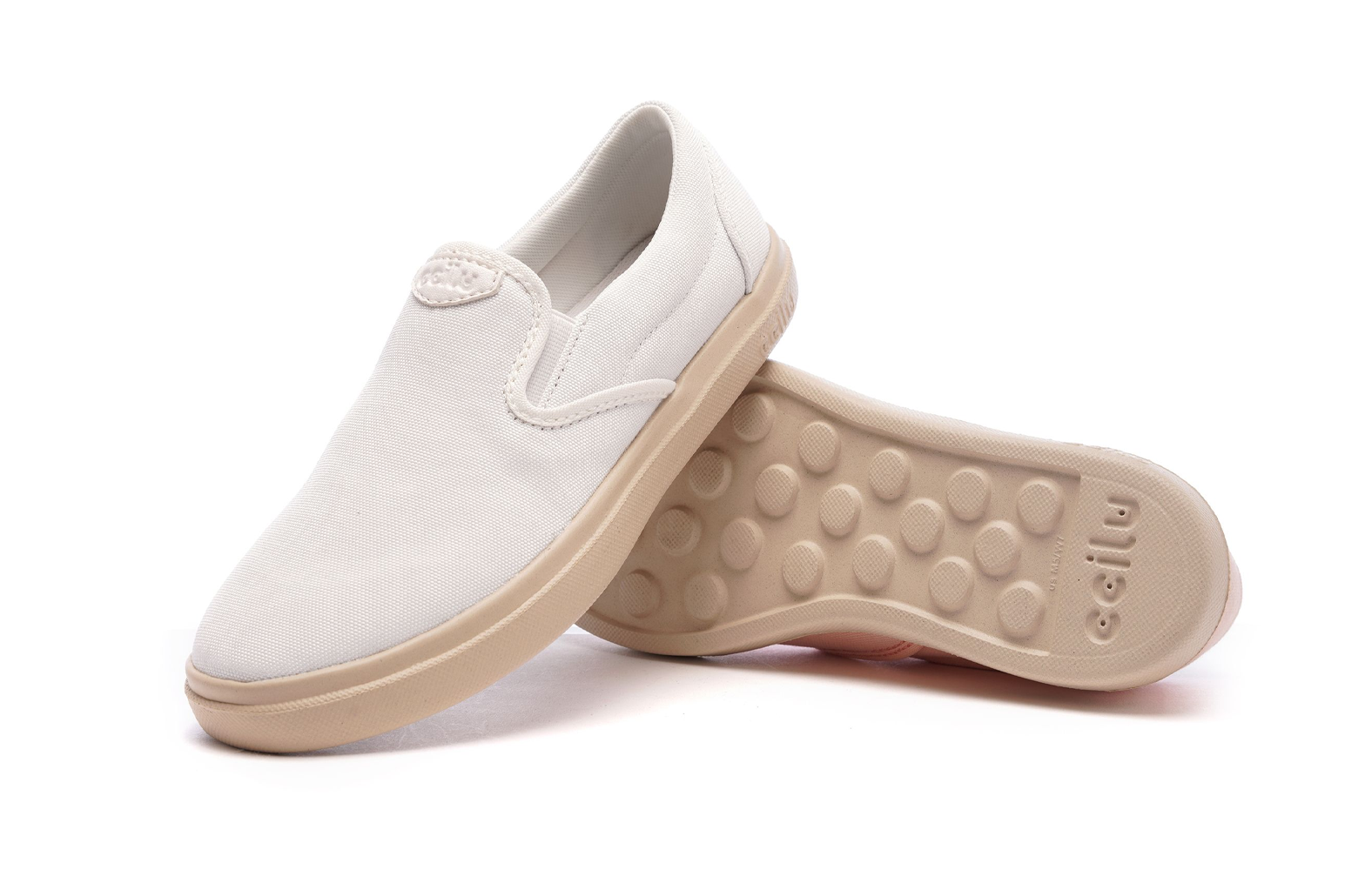 XPRESOLE Cody men's white slip-on shoes, padded collar and textured outsole