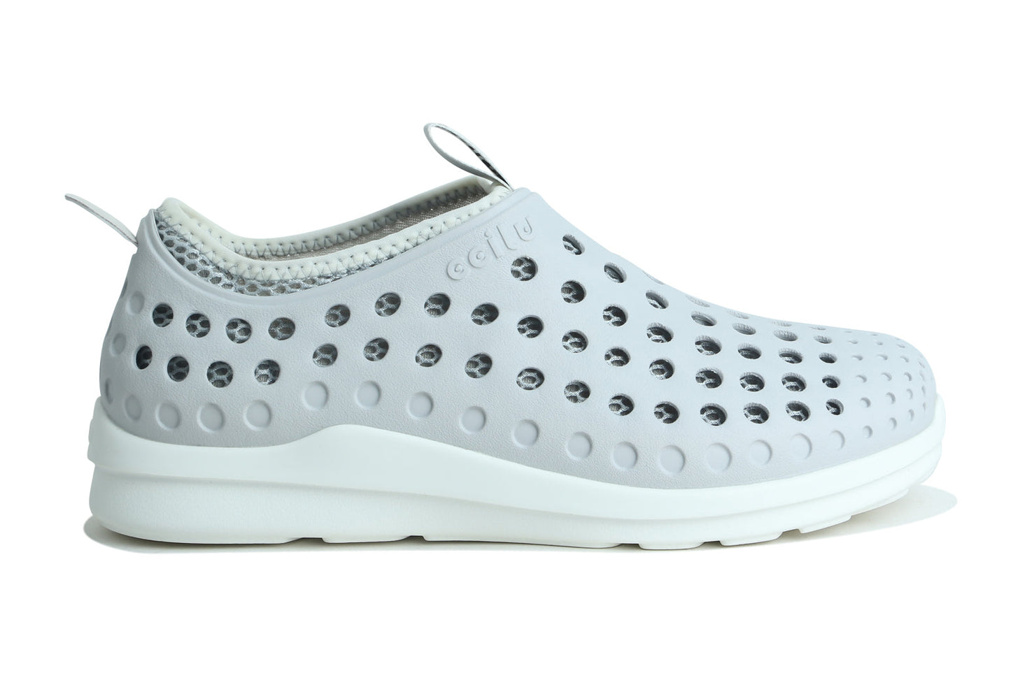 Slip on waterproof shoe