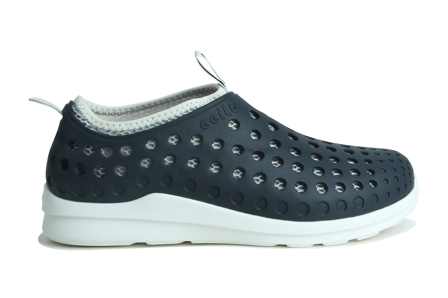Black slip-on men’s water shoes with perforated upper and white cushioned sole