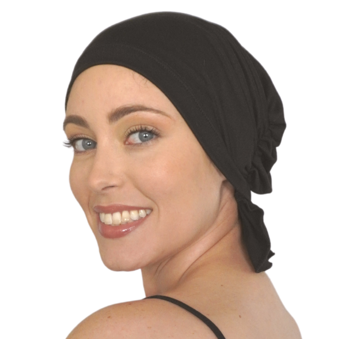 Black chemo beanie hat with ruched side detail and soft fit