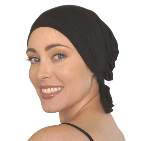Black chemo beanie hat with ruched side detail and soft fit
