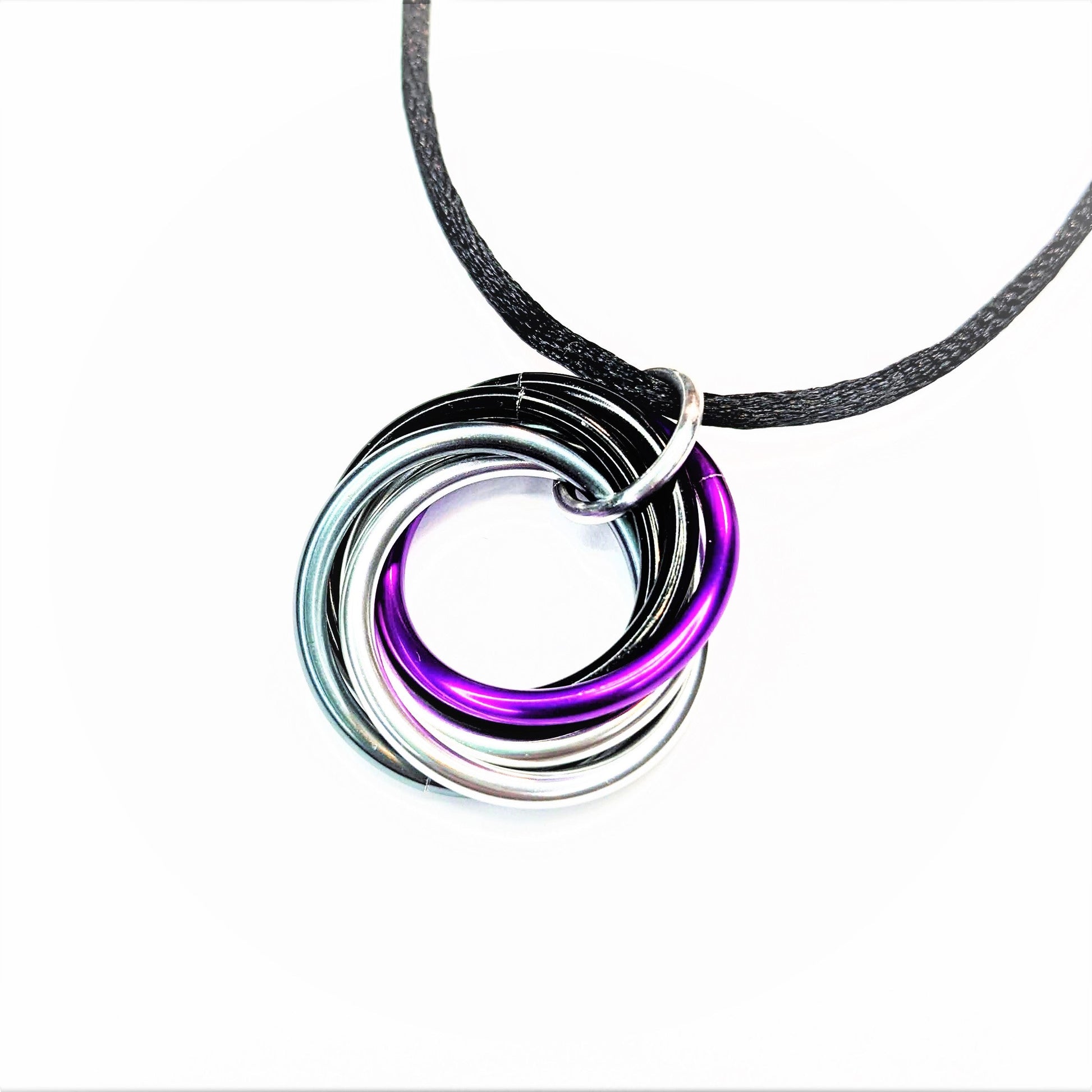Möbii® Necklace PRIDE Combinations (Medium) - Stylish Fidget Jewelry Steel Lynx
