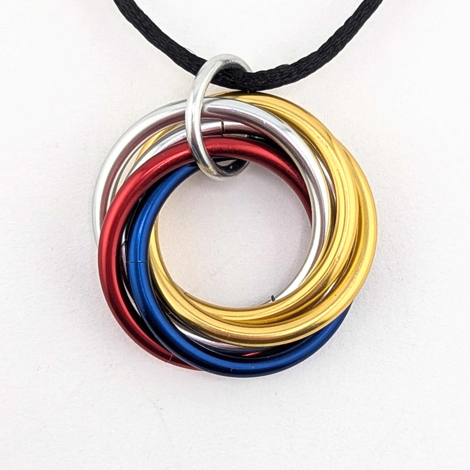 Möbii® "Stay Gold, America": Long Live the American Dream, Stylish Discreet Fidget Fashion Wear: Necklaces, Earrings, Keychains Steel Lynx