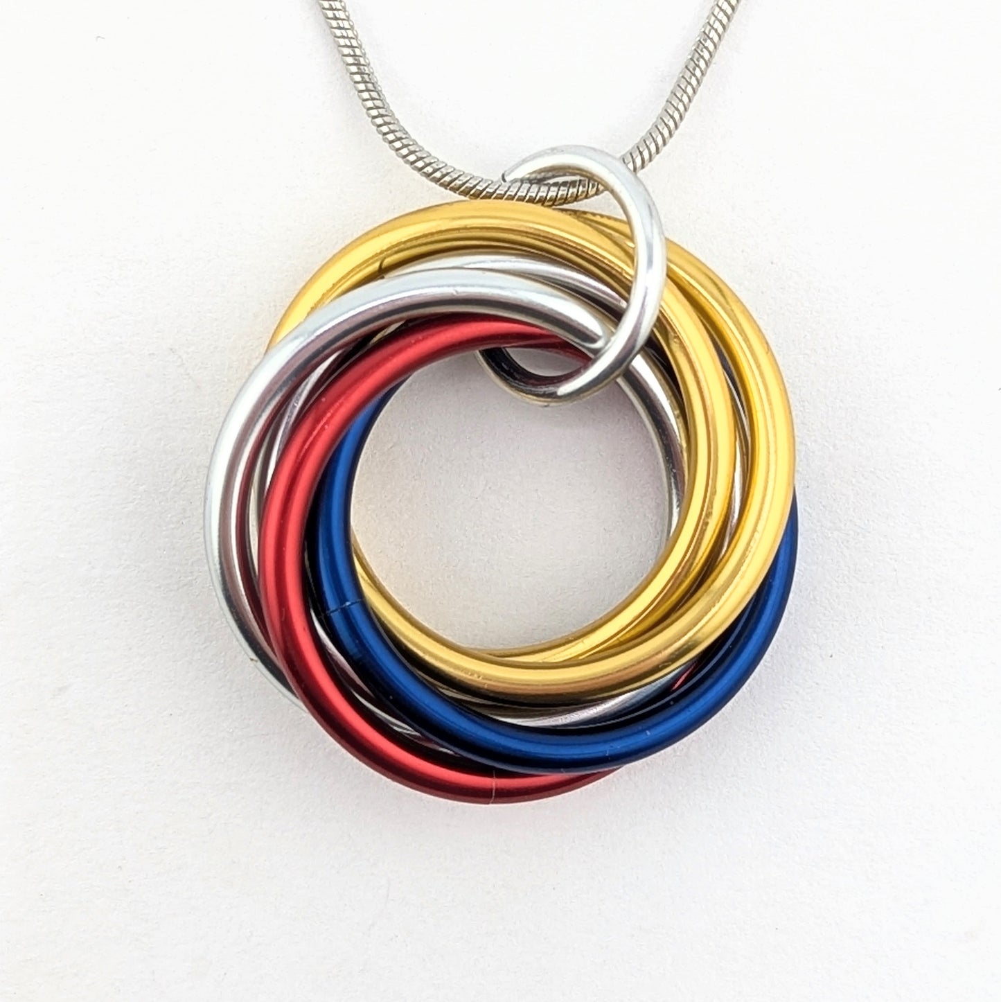 Möbii® "Stay Gold, America": Long Live the American Dream, Stylish Discreet Fidget Fashion Wear: Necklaces, Earrings, Keychains Steel Lynx