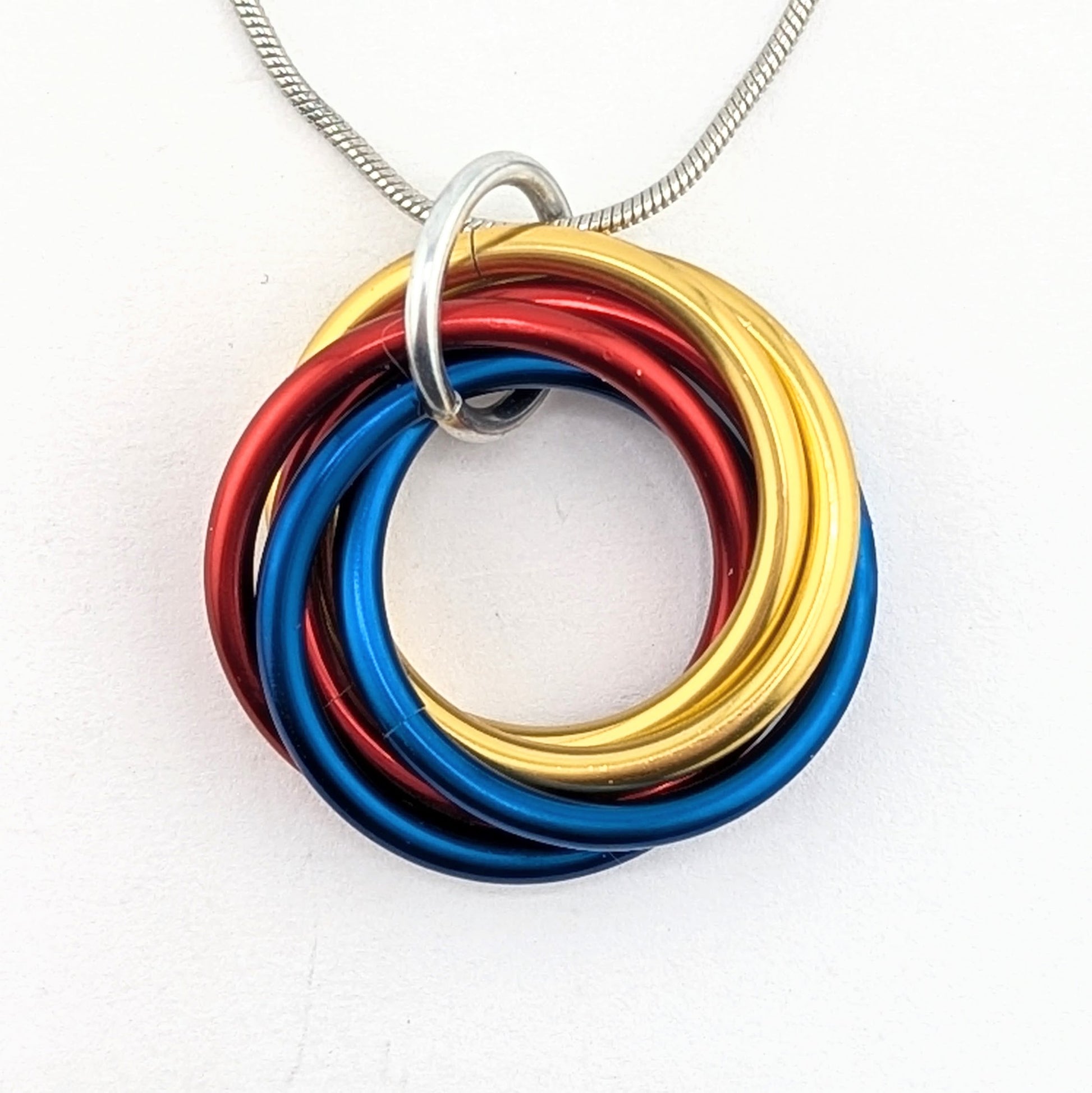Möbii® "Stay Gold, America": Long Live the American Dream, Stylish Discreet Fidget Fashion Wear: Necklaces, Earrings, Keychains Steel Lynx