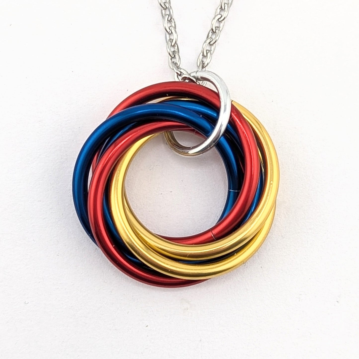 Möbii® "Stay Gold, America": Long Live the American Dream, Stylish Discreet Fidget Fashion Wear: Necklaces, Earrings, Keychains Steel Lynx