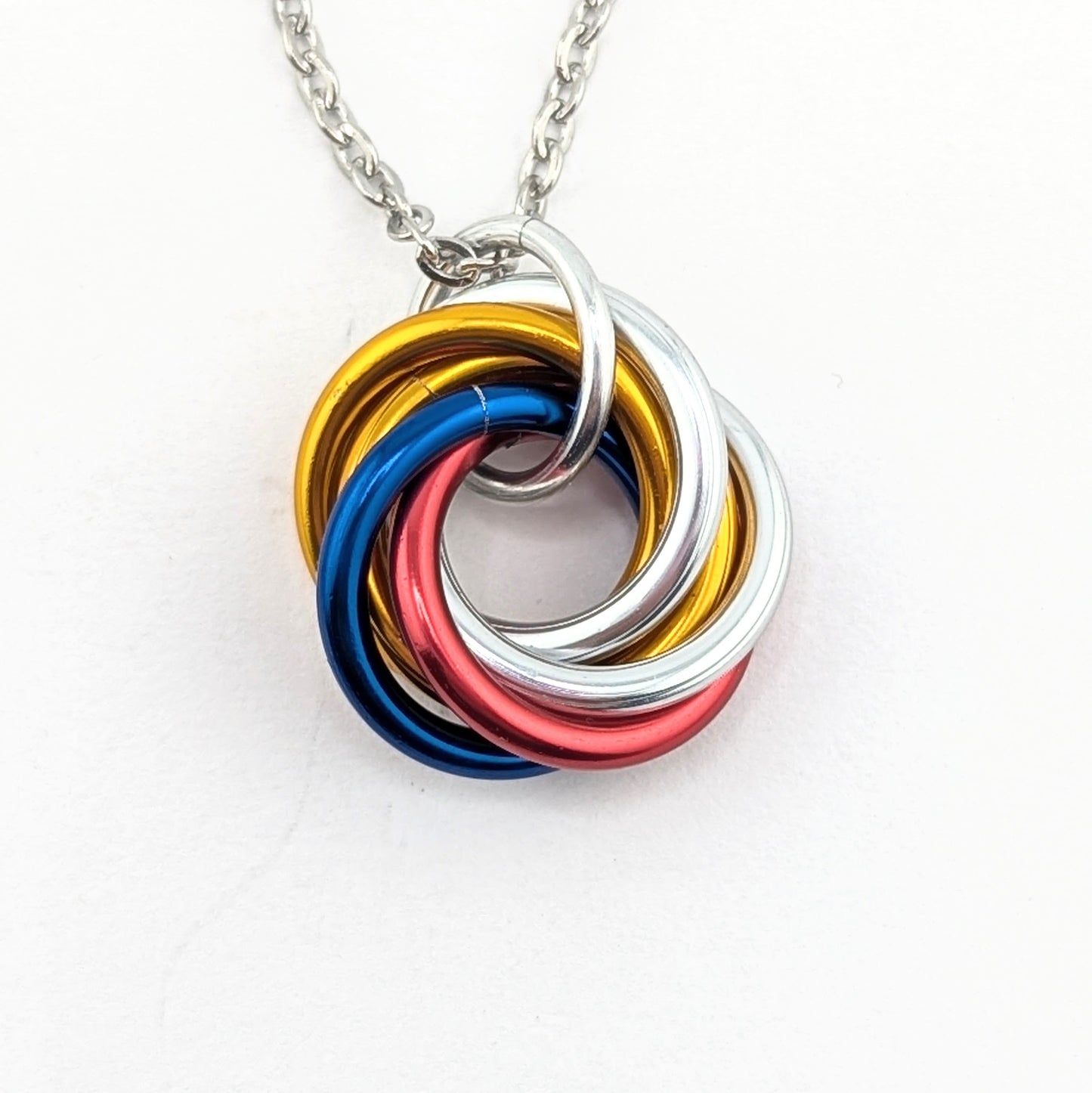 Möbii® "Stay Gold, America": Long Live the American Dream, Stylish Discreet Fidget Fashion Wear: Necklaces, Earrings, Keychains Steel Lynx