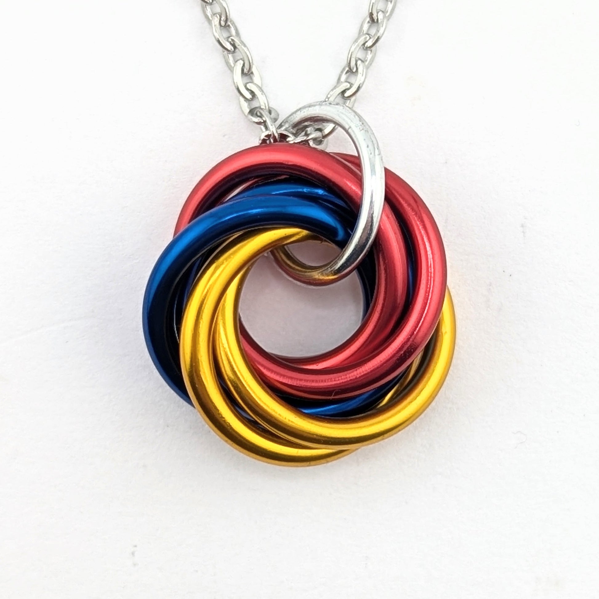 Möbii® "Stay Gold, America": Long Live the American Dream, Stylish Discreet Fidget Fashion Wear: Necklaces, Earrings, Keychains Steel Lynx