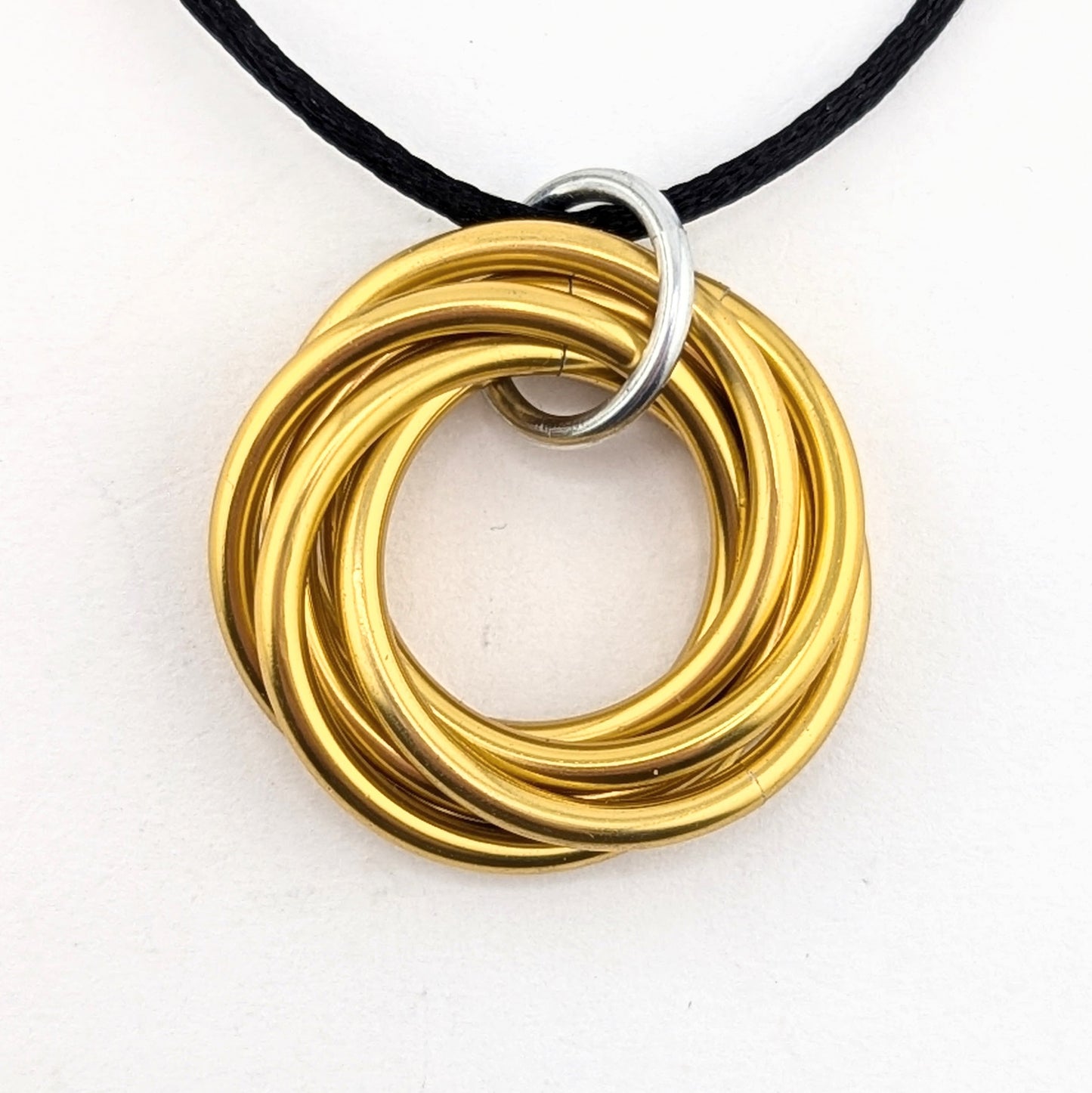 Möbii® "Stay Gold, America": Long Live the American Dream, Stylish Discreet Fidget Fashion Wear: Necklaces, Earrings, Keychains Steel Lynx