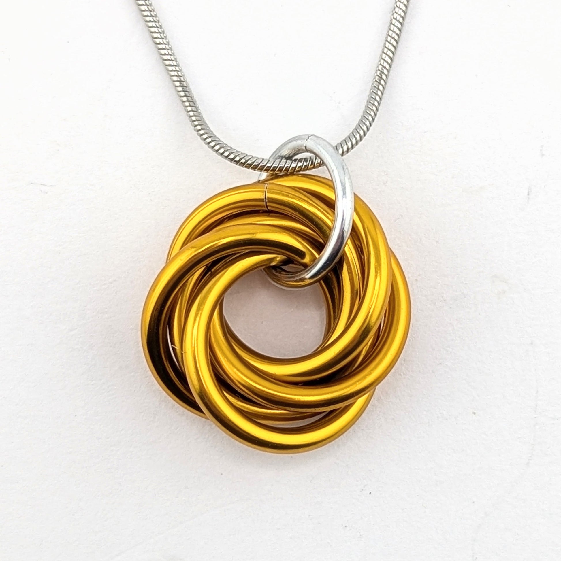 Möbii® "Stay Gold, America": Long Live the American Dream, Stylish Discreet Fidget Fashion Wear: Necklaces, Earrings, Keychains Steel Lynx