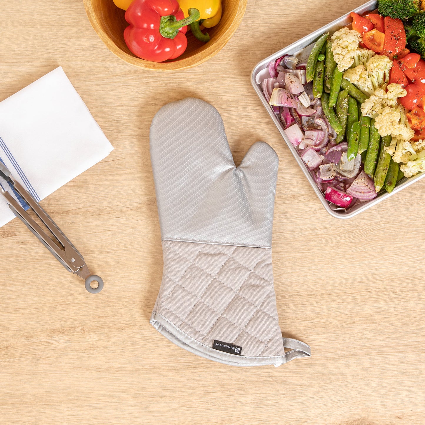 RW Threads Silver Fiberglass Oven Mitt - Non-Slip, Professional Grade - 15" x 7" x 1" - 1 count box