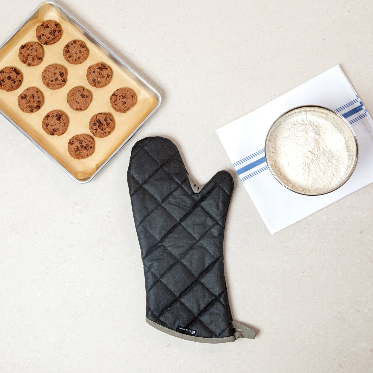 RW Threads Black Cotton Oven Mitt - Flame Retardant, with Thumb Guard - 17" x 8" x 1/2" - 1 count box