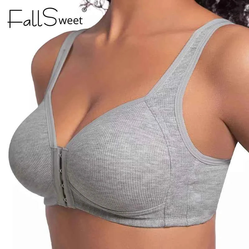 Seamless front-close bra in medium gray on model, with front closure and smooth cups