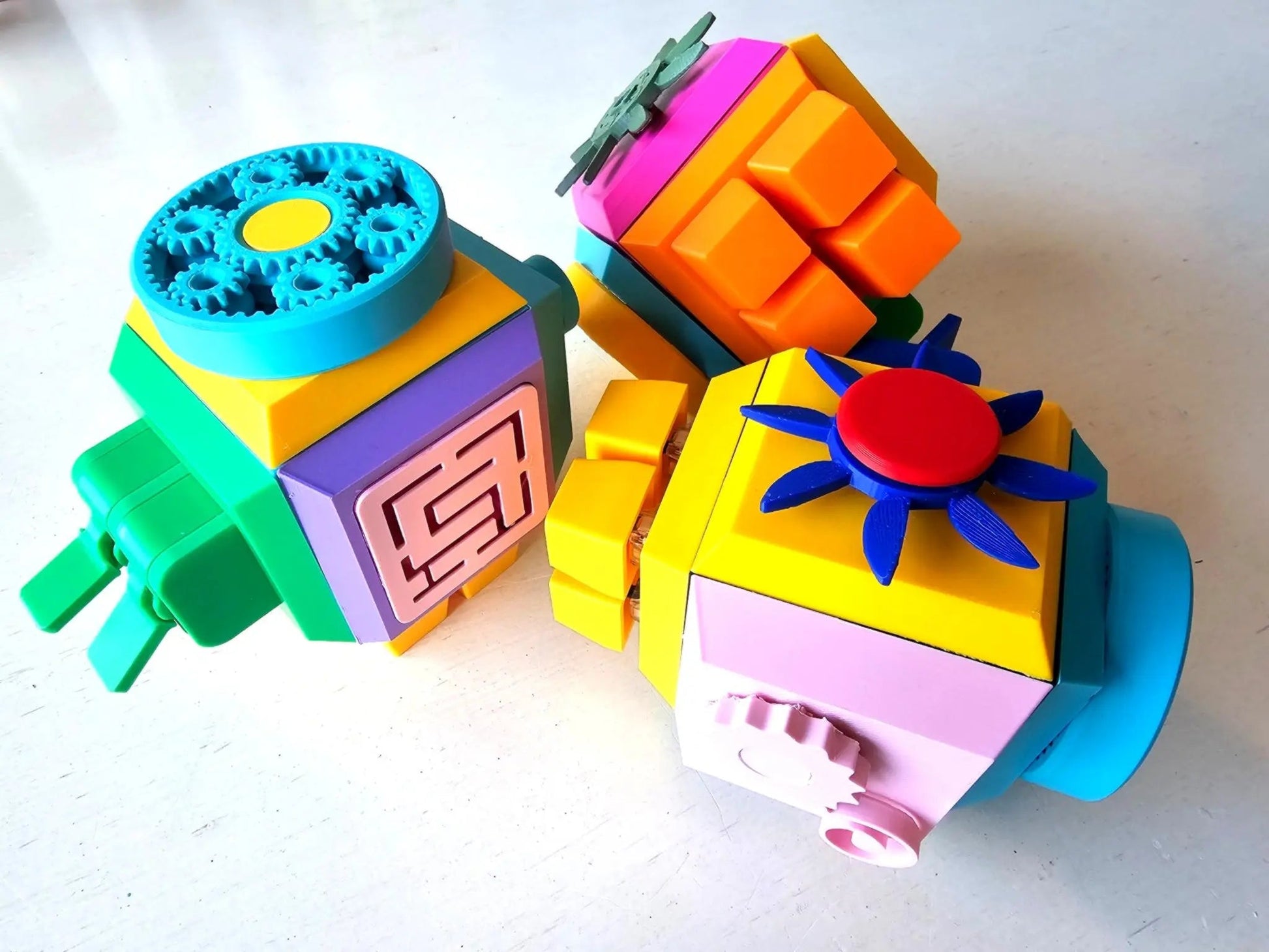 The Tween Space Modular Fidget Cube — Swappable Sensory Toy | 4 Inch Main Street Collective
