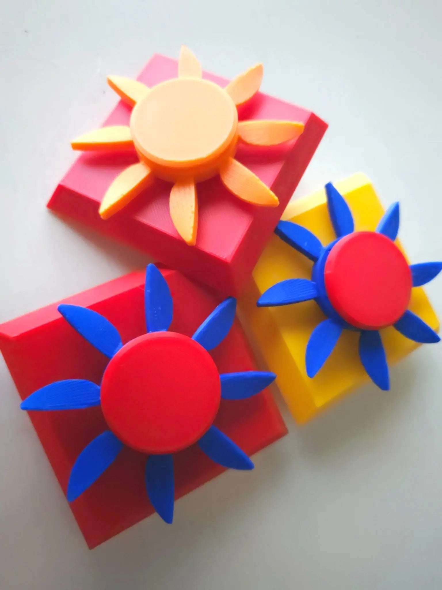 The Tween Space Modular Fidget Cube — Swappable Sensory Toy | 4 Inch Main Street Collective