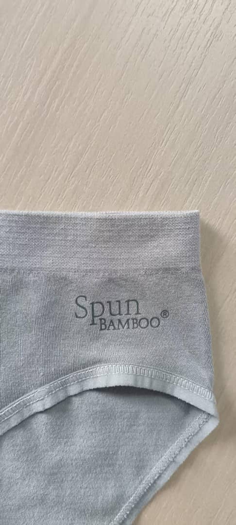 Women's high-leg brief, light gray, Spun Bamboo logo waistband