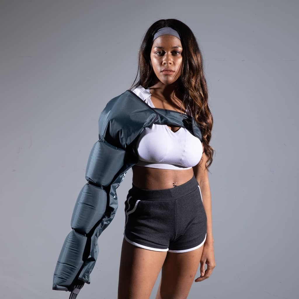 Arm compression sleeve fitted on an arm for soft pneumatic massage support
