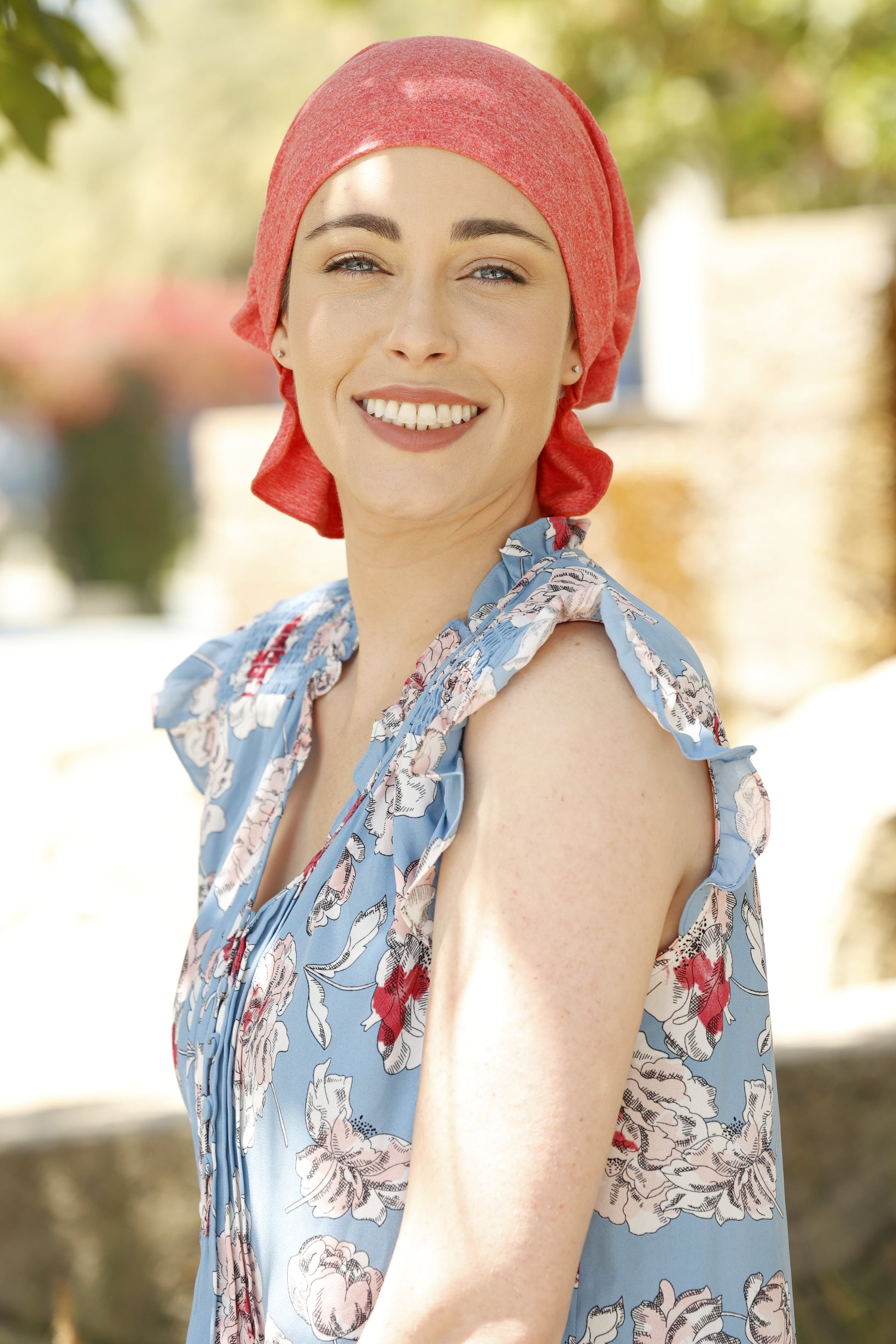 FRANCIS CHEMOBEANIE® coral knit beanie with side drape and bow detail